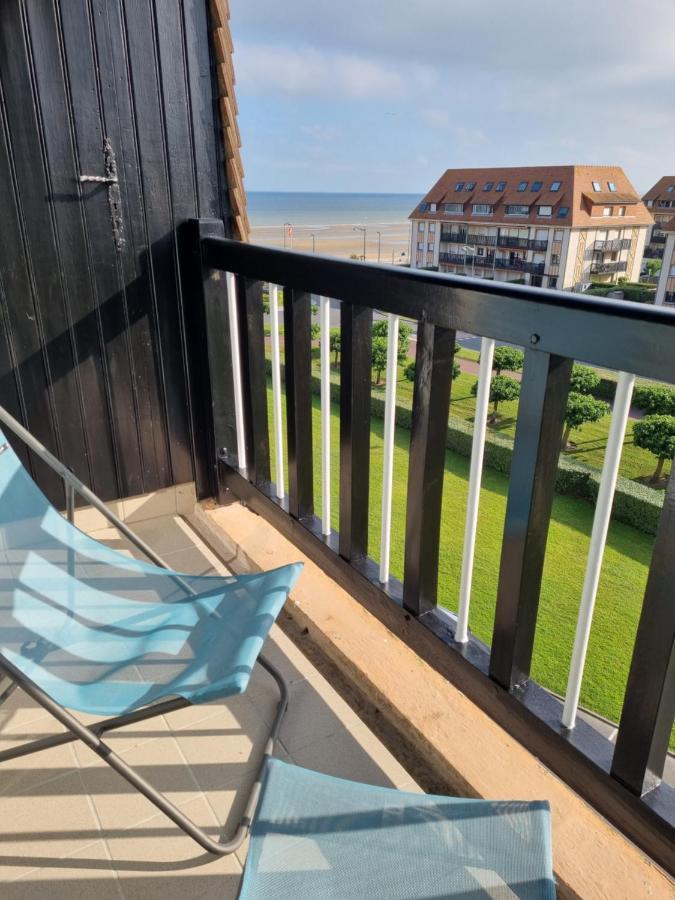 "Le Cocon D'Estelle" Grand Studio Vue Mer, 30M De La Plage Villers-sur-Mer Exterior photo